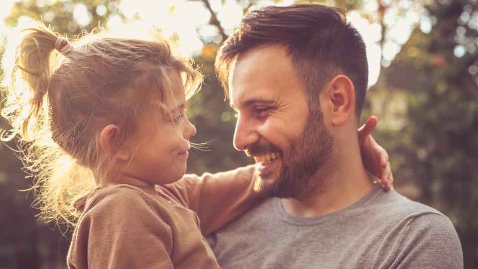 Šta svaka devojčica uči samo od oca? 4 lekcije koje je oblikuju za čitav život može samo tata da prenese