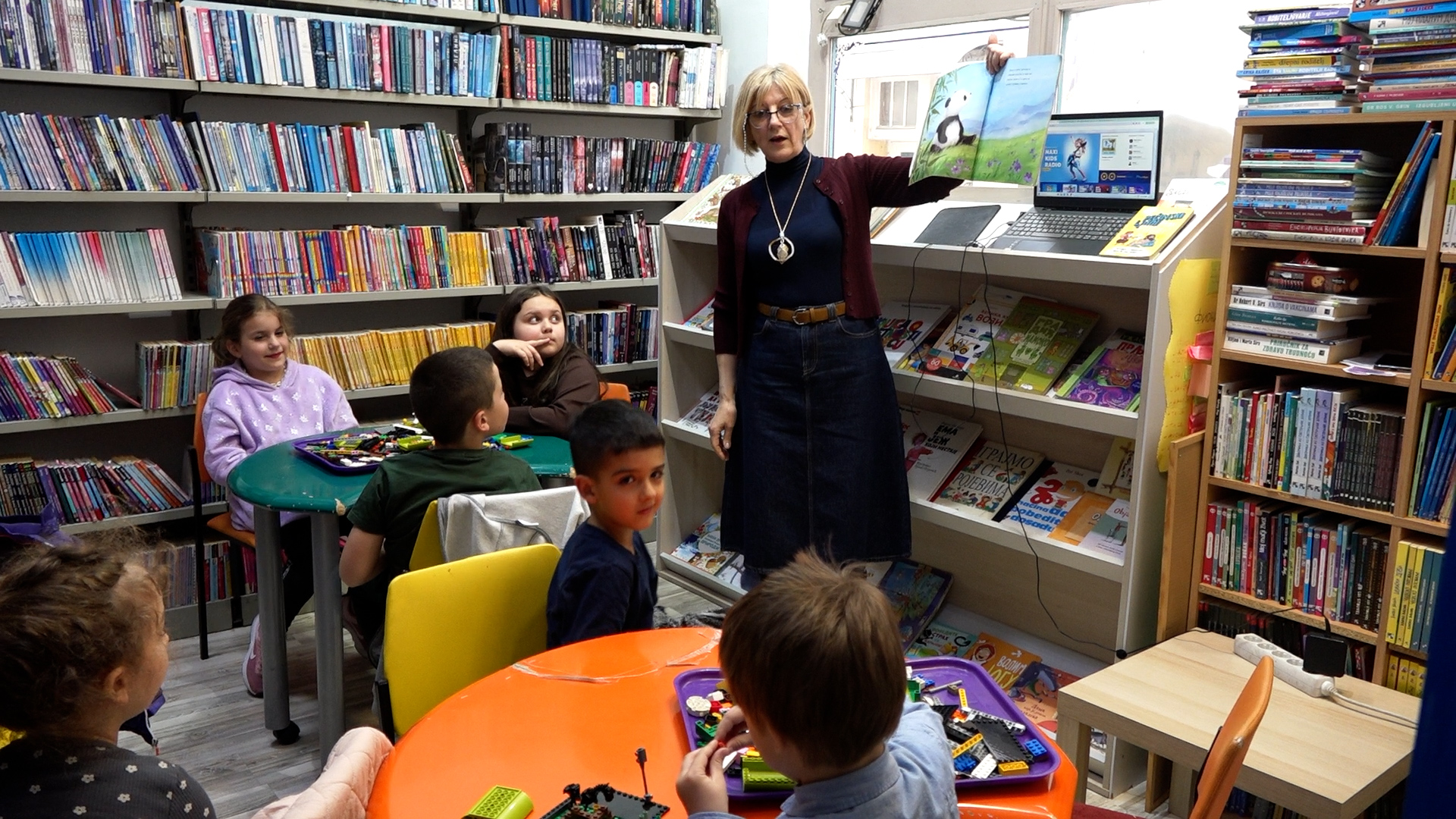 LEGO radionica u Gradskoj biblioteci Sombor: deca kroz igru učila o prijateljstvu