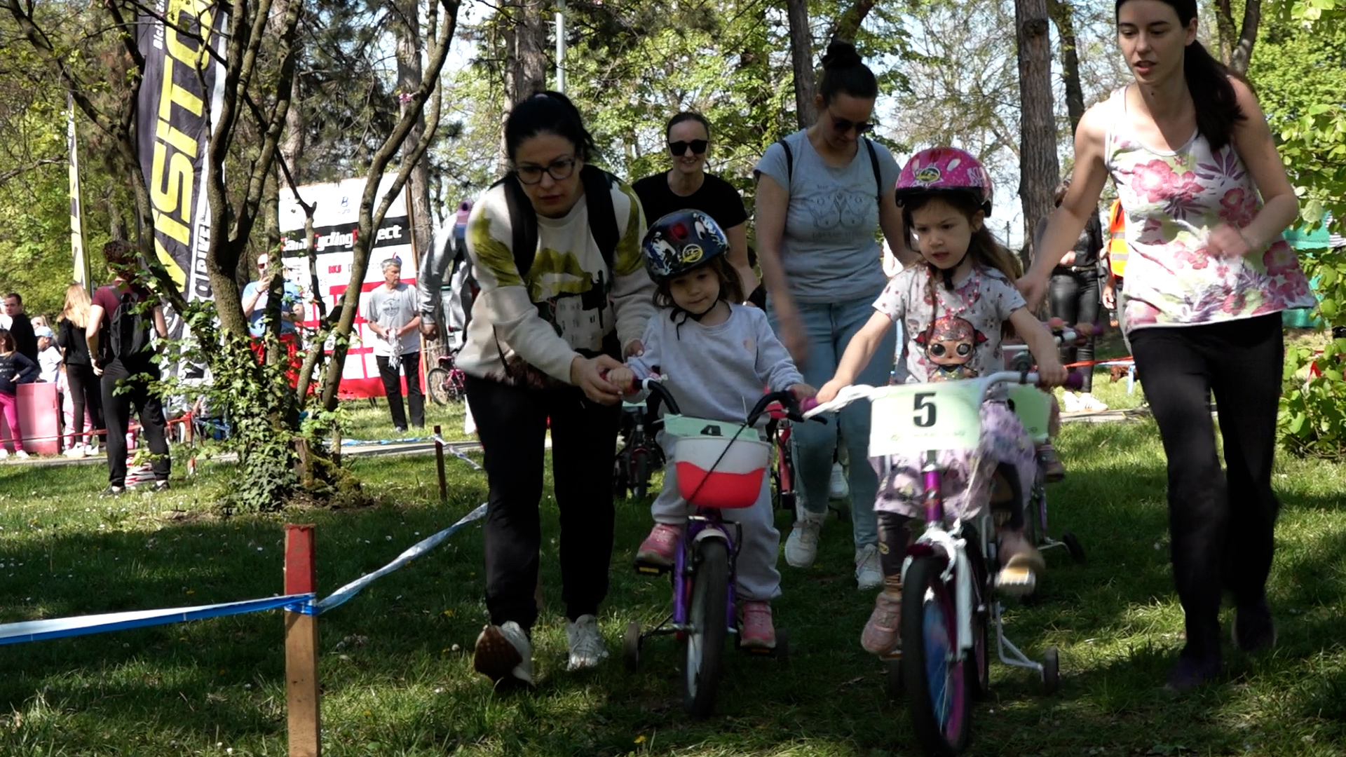 Dečija biciklistička trka u Somboru: mališani pokazali veštine i ljubav prema sportu