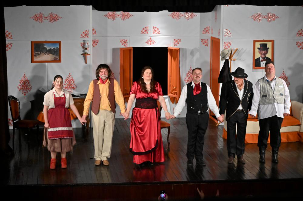 Predstava „Sistem Ribadie“ otvorila 79. Opštinsku smotru dramskog stvaralaštva