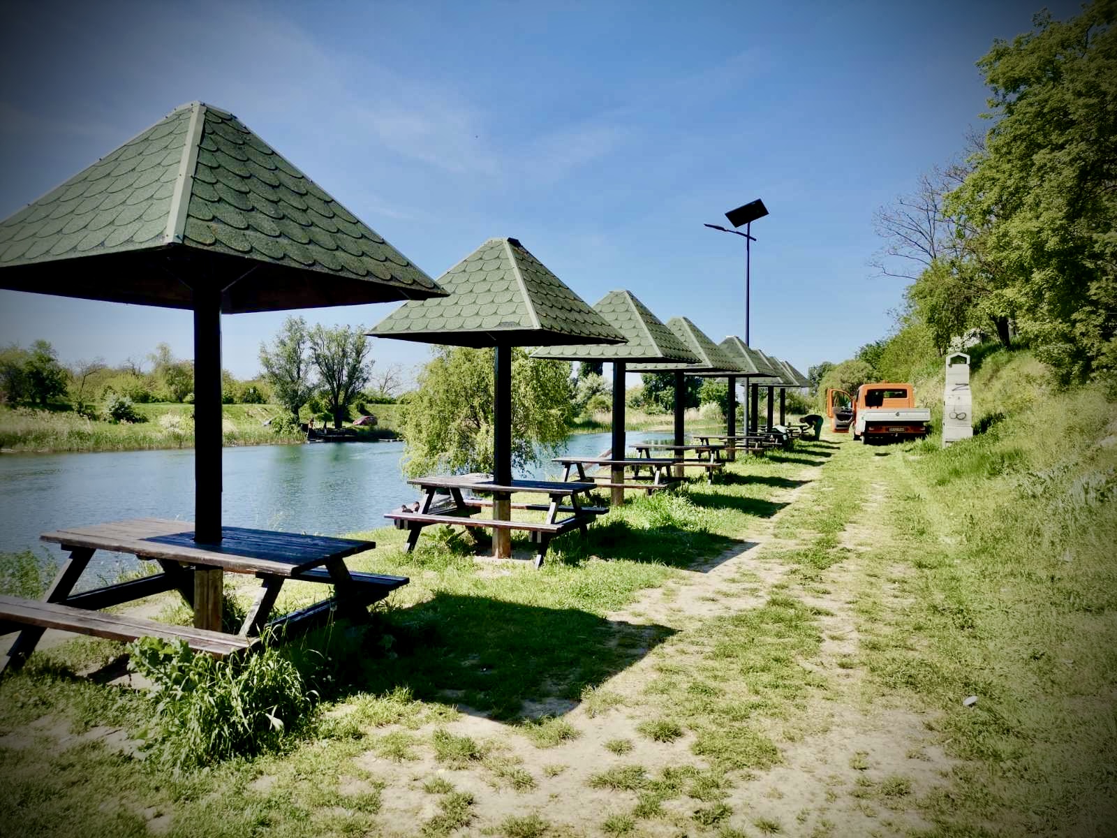 JKP „Zelenilo“ u akciji: uređena „Tromeđa“ i park „Miroslava Gucunje“