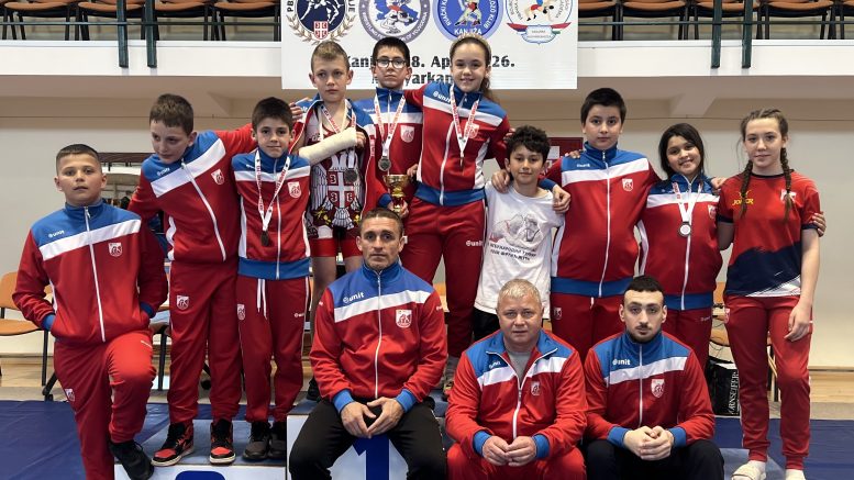 Rvači „Radničkog“ Sombor vicešampioni Srbije u mlađim pionirskim kategorijama