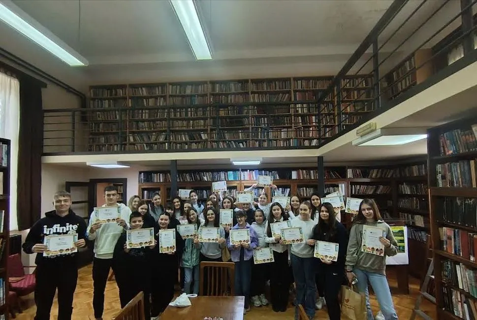 Učenice iz Apatina ostvarile plasman na Pokrajinsko takmičenje „Šta znaš o zdravlju“