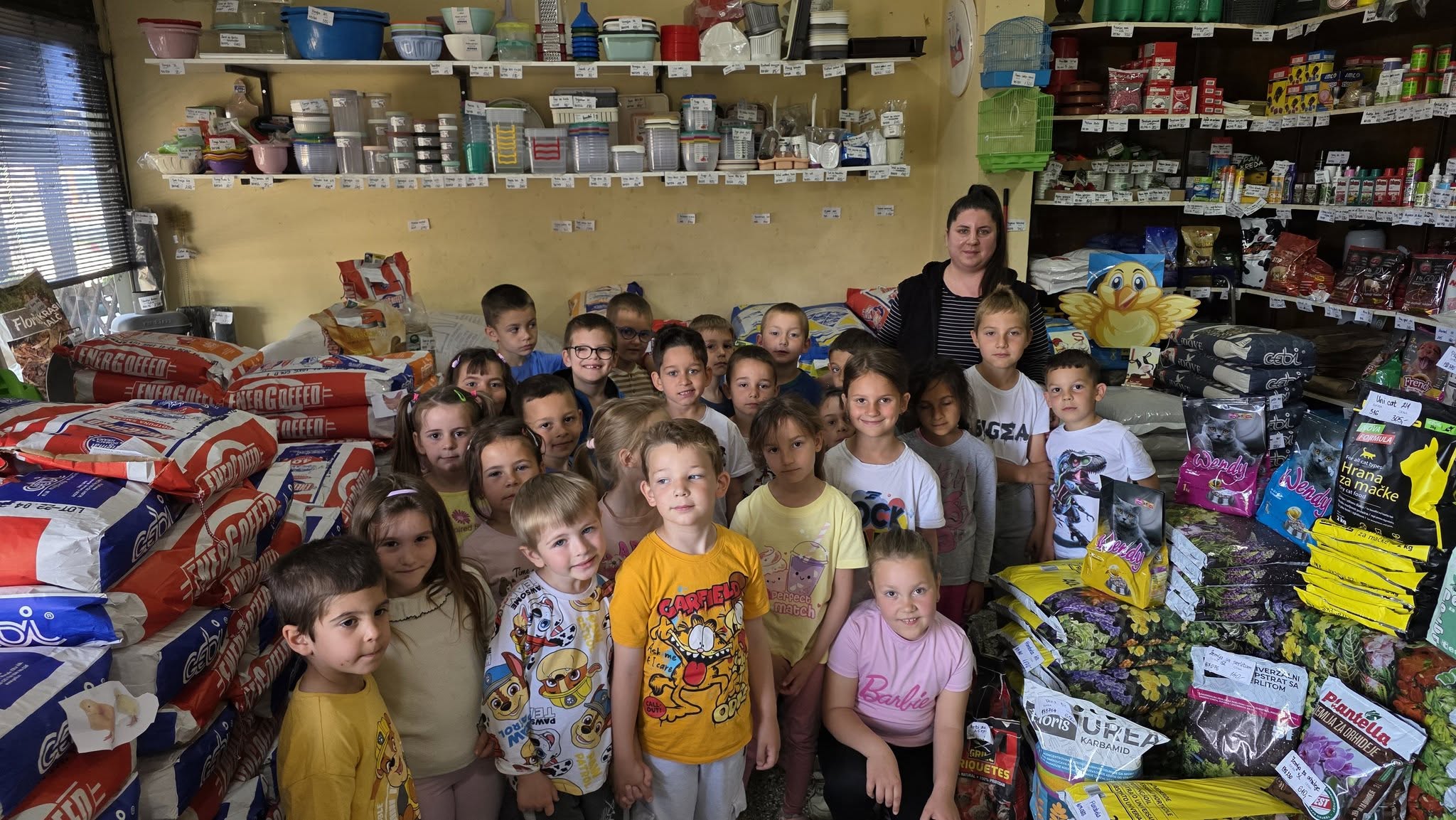 Edukativna poseta: Vrtić Pčelica Apatin u poljoprivrednoj apoteci u Staparu