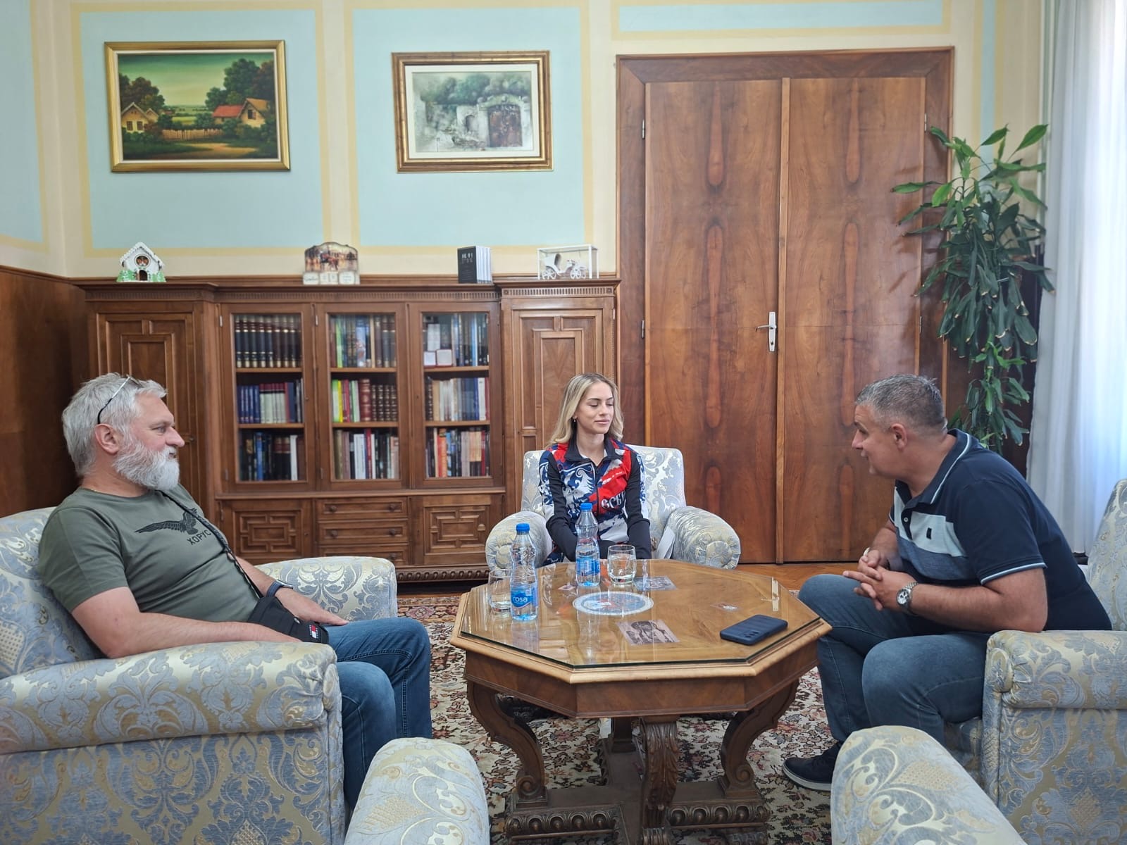 (FOTO) Prijem za uspešne somborske sportiste u zgradi Županije