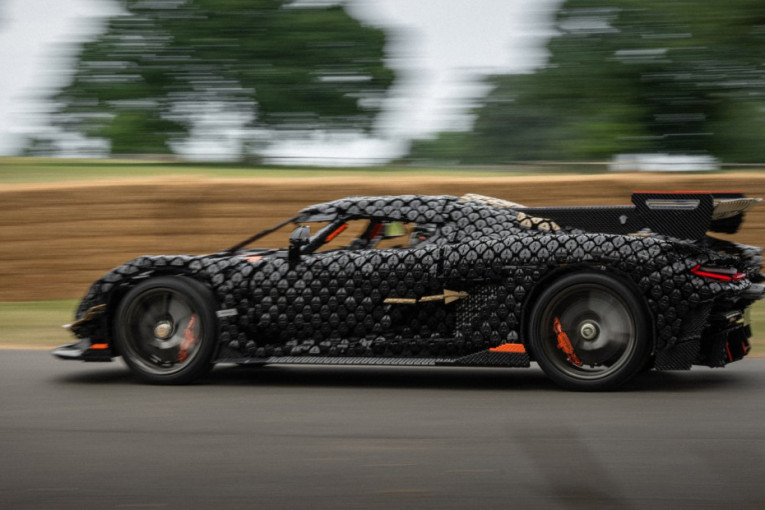 Automobil od Lego kockica oborio rekord: Dostigao brzinu od 111 km/h