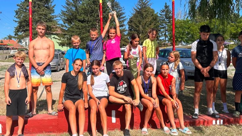 Kajakaši „Dunava“ osvojili 16 medalja i ekipno drugo mesto u Višnjićevu