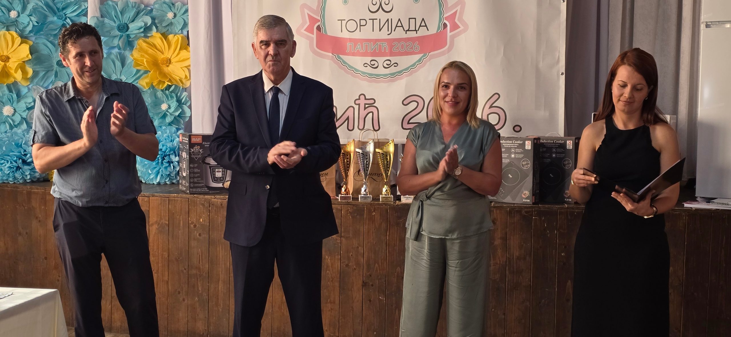 Đaković i Beriša posetili „Tortijadu“ u Laliću