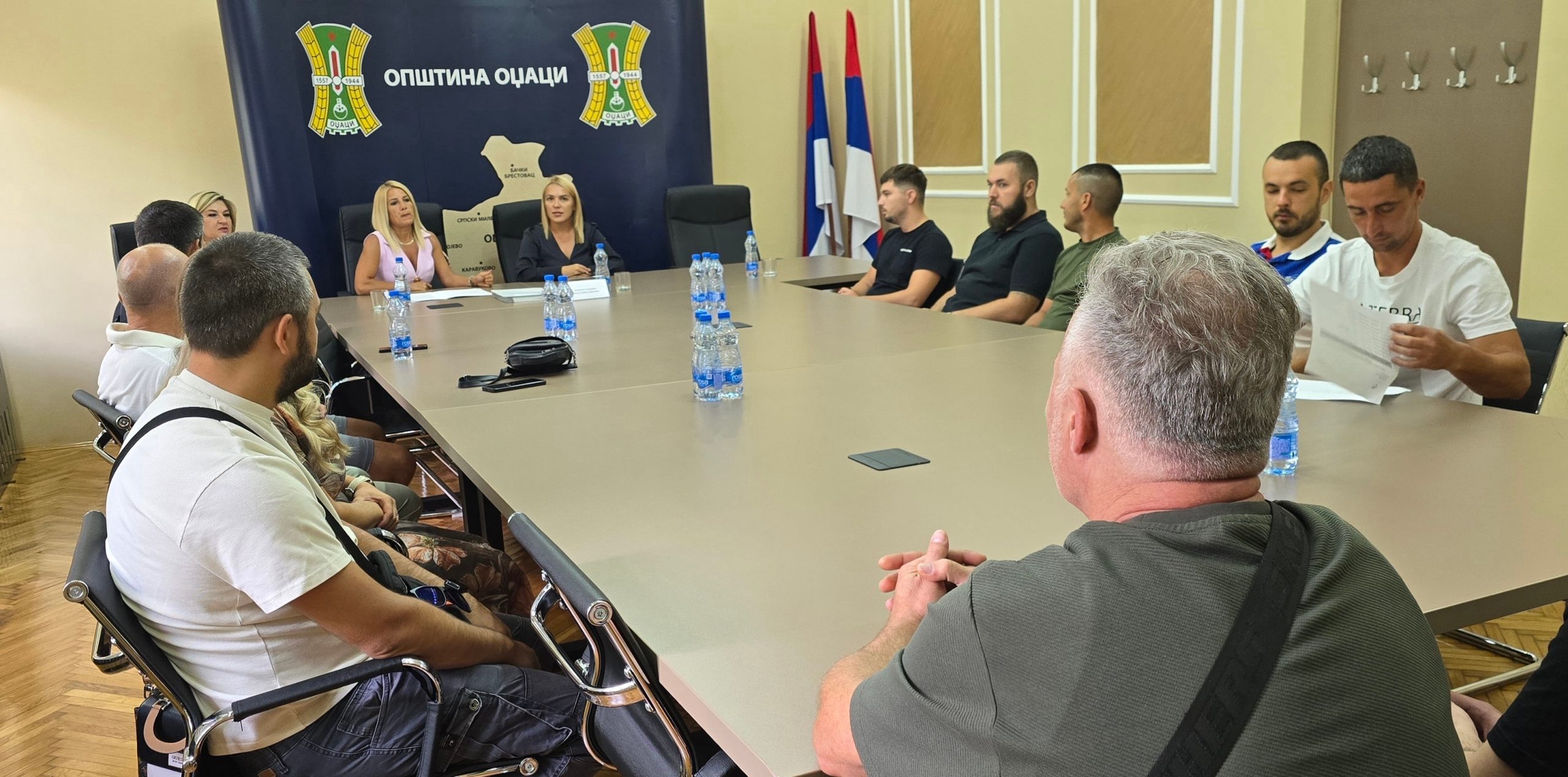 Odžaci: Uručeni ugovori za podršku za pokretanje sopstvenog posla