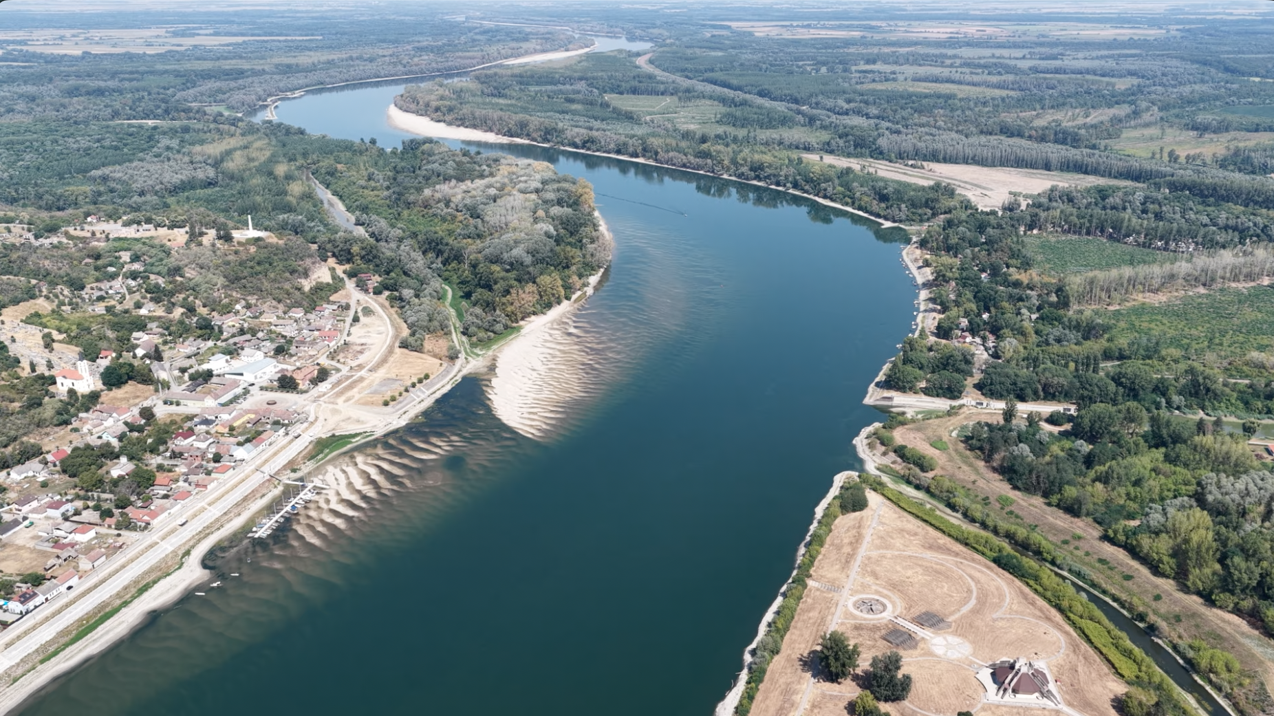 Vodostaj Dunava kod Bezdana na -163 centimetra
