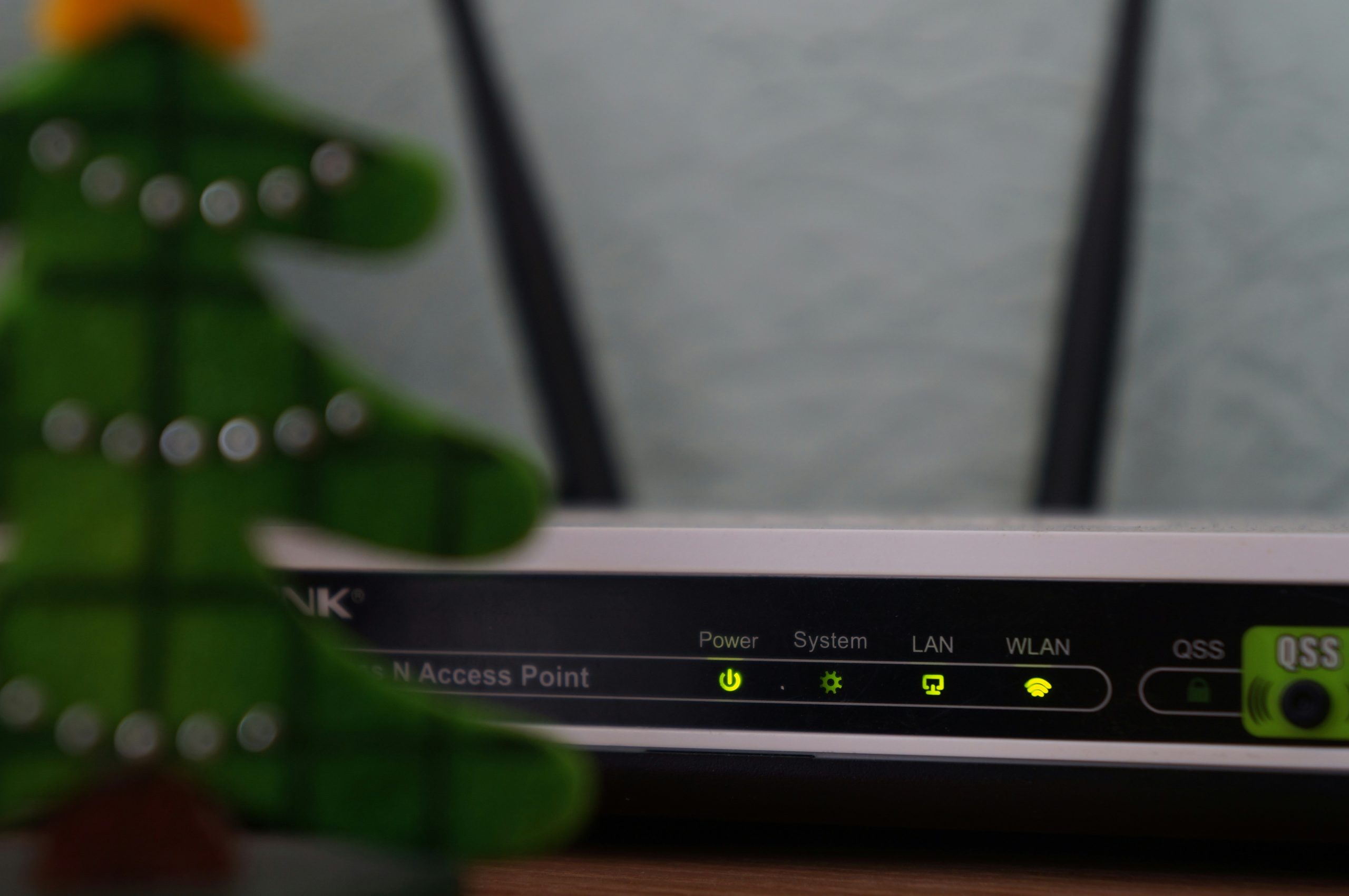 Ovo vam uništava Wi-Fi signal, a nikad ne biste pomislili: Akvarijum i ogledala prave problem