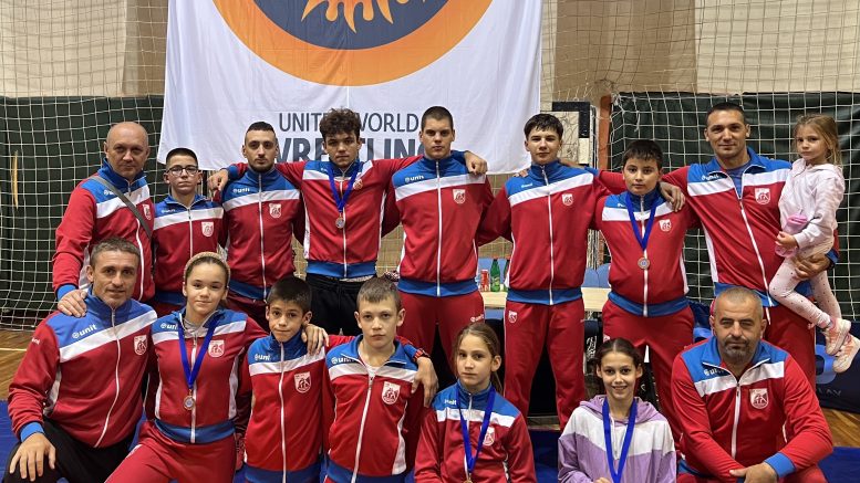 Pet medalja za rvače „Radničkog“ na Međunarodnom turniru u Kanjiži